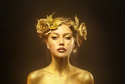The She-God, Droon